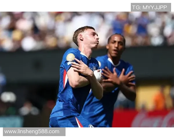 球星射门姿势解析 揭秘不同射门技巧对比赛表现的影响